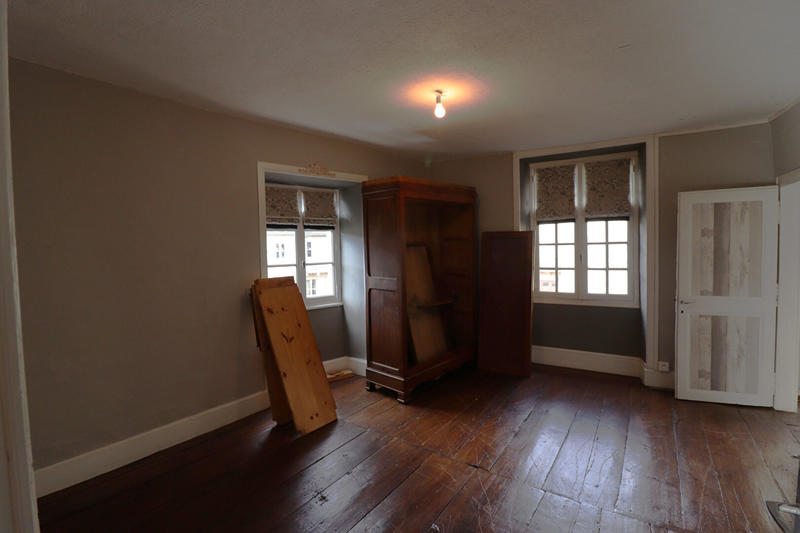 Maison - 193 m² - 10 pièces