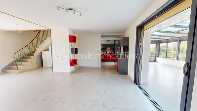 Maison - 150 m² - 7 pièces