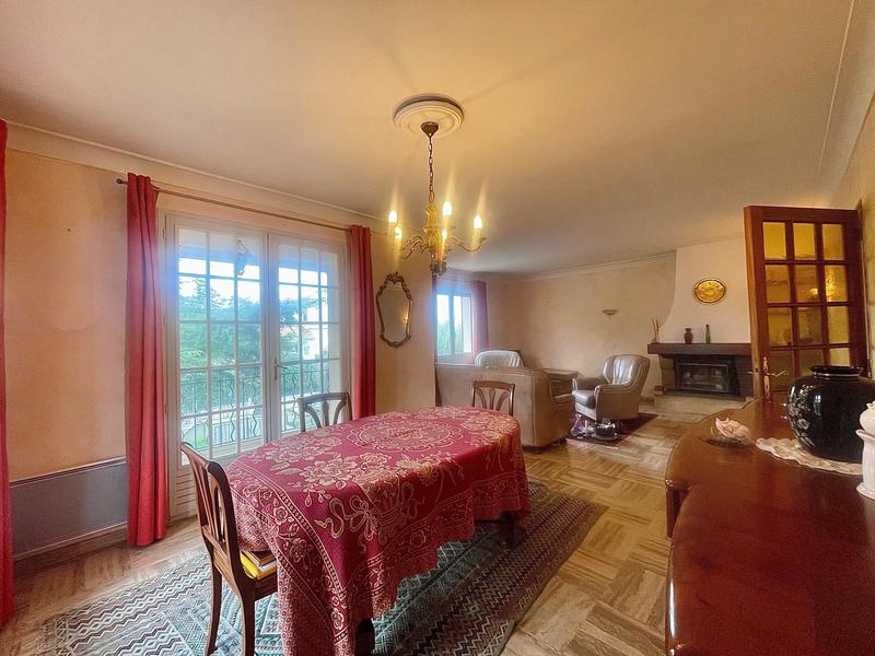 Maison - 143 m² - 6 pièces