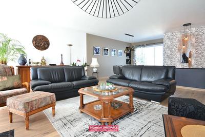 Maison - 194 m² - 6 pièces