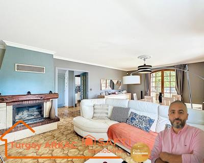 Maison - 144 m² - 6 pièces