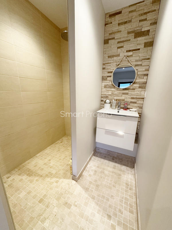 Maison - 104 m² - 4 pièces