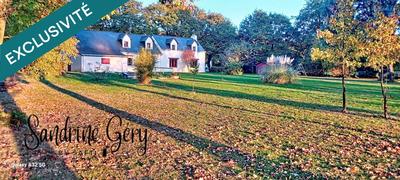 Maison - 185 m² - 6 pièces