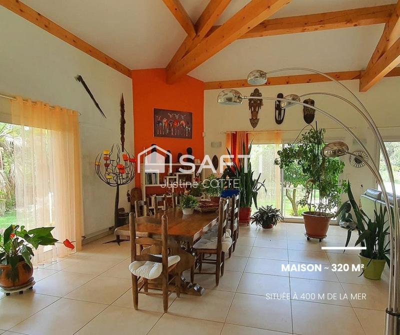 Maison - 320 m² - 7 pièces