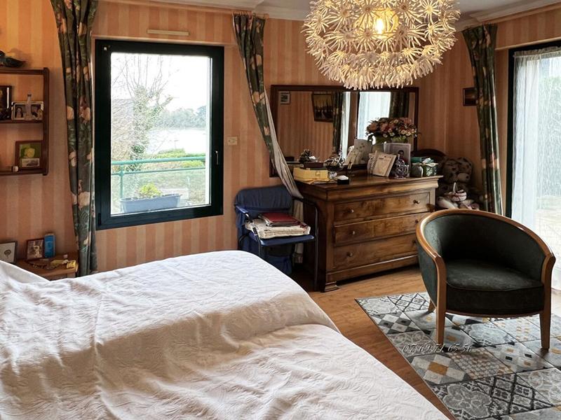 Maison - 169 m² - 7 pièces