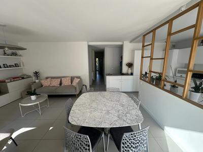 Appartement - 95 m² - 4 pièces