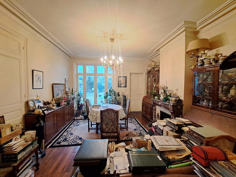 Maison de maîtres - 294 m² - 11 pièces