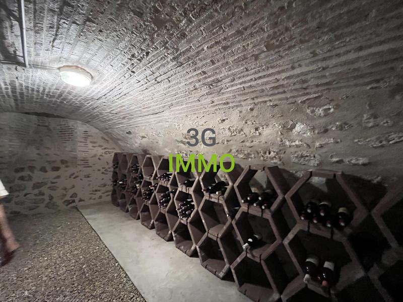 Maison - 255 m² - 9 pièces