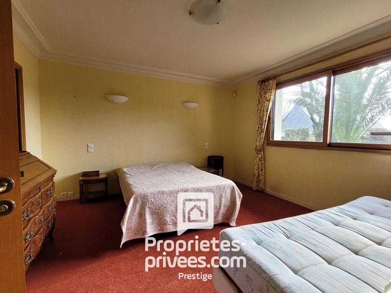 Demeure - 215 m² - 7 pièces