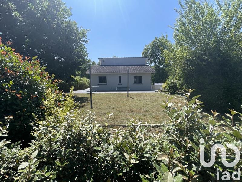 Maison - 212 m² - 7 pièces