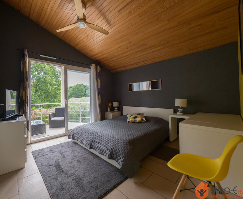 Maison - 315 m² - 9 pièces