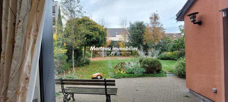 Demeure - 254 m² - 10 pièces