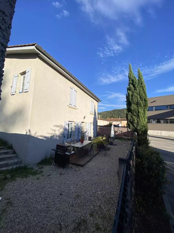 Appartement - 88 m² - 5 pièces