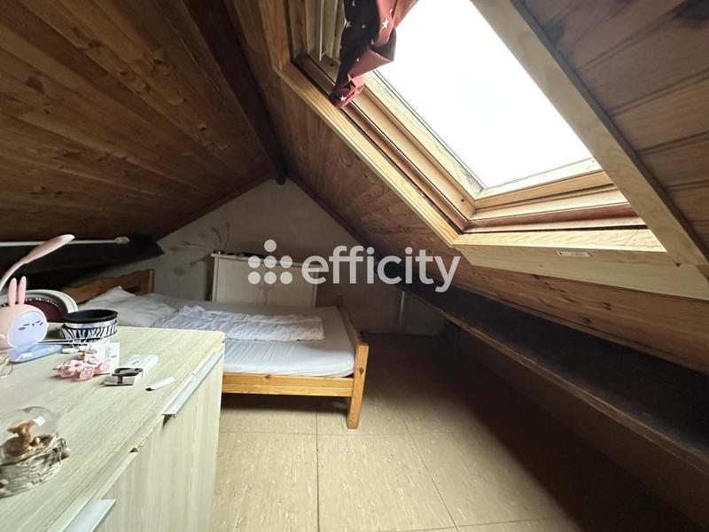 Maison - 95 m² - 6 pièces