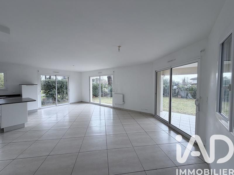 Maison - 98 m² - 4 pièces