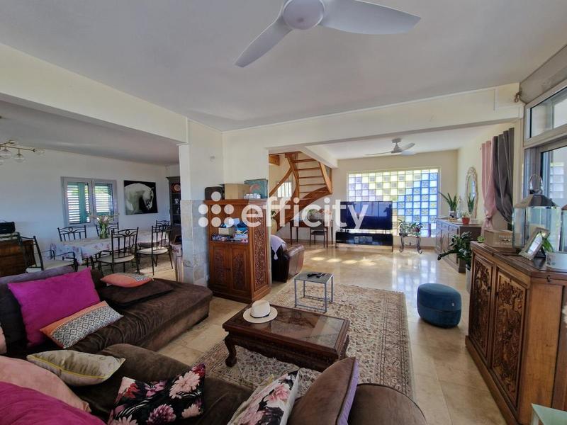 Maison - 168 m² - 4 pièces