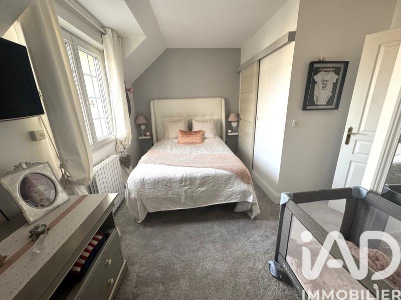 Maison - 180 m² - 5 pièces