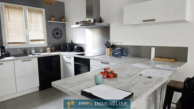 Maison - 106 m² - 6 pièces