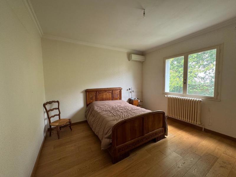 Maison - 248 m² - 7 pièces