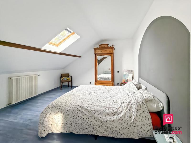 Maison - 366 m² - 13 pièces