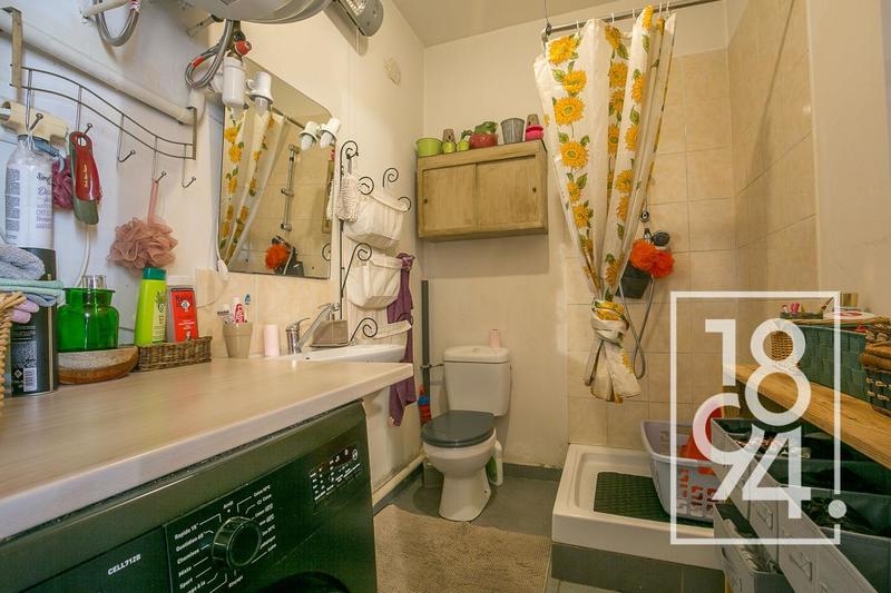 Immeuble - 153 m² - 10 pièces