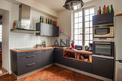 Maison ancienne - 284 m² - 10 pièces