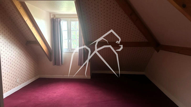 Maison - 300 m² - 9 pièces