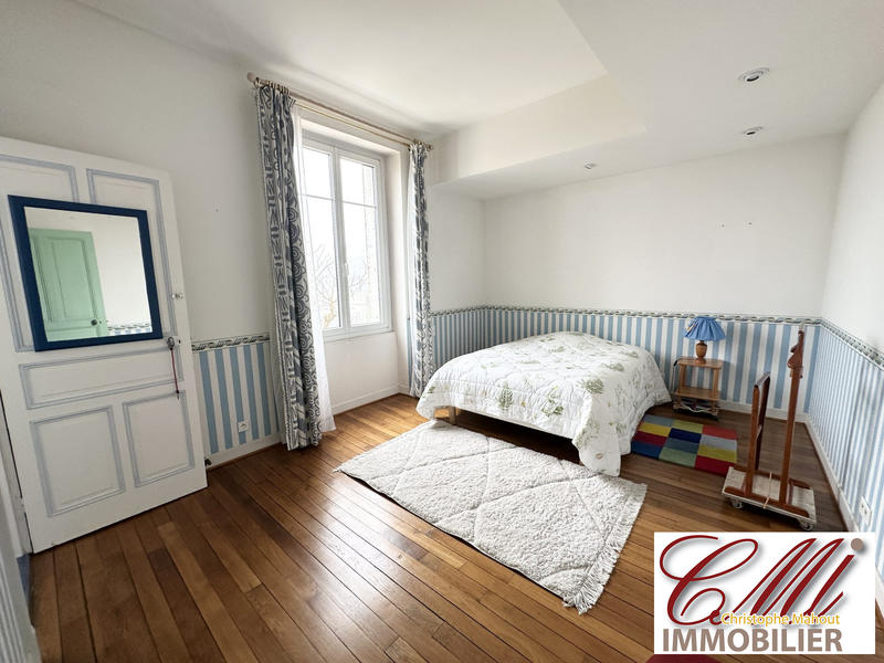 Manoir - 433 m² - 14 pièces