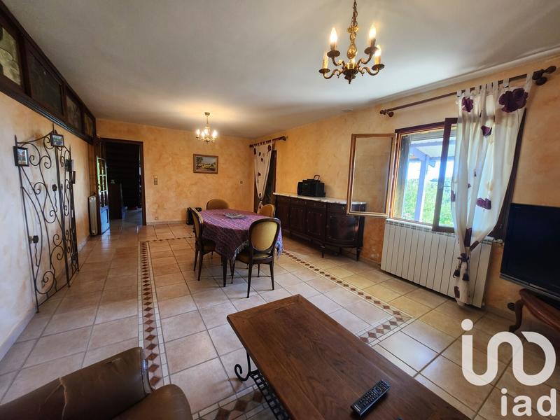 Maison - 142 m² - 5 pièces