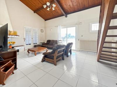 Maison - 200 m² - 7 pièces