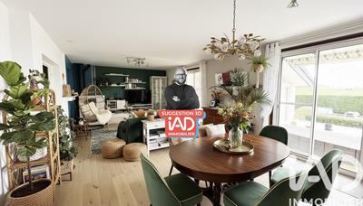 Maison - 179 m² - 6 pièces