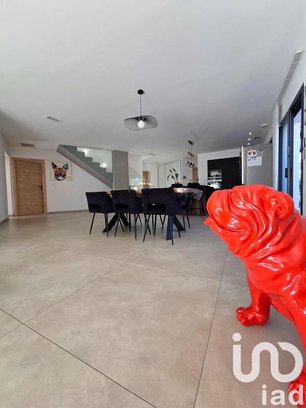 Maison de maîtres - 228 m² - 7 pièces