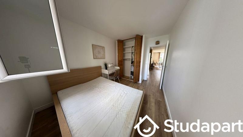 Chambre - 101 m² - 1 pièce