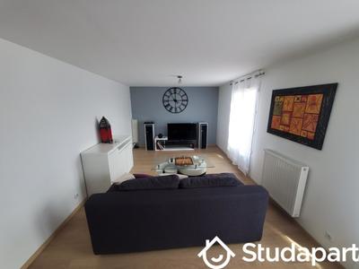 Chambre - 13 m² - 1 pièce