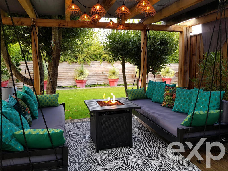 Maison - 304 m² - 10 pièces