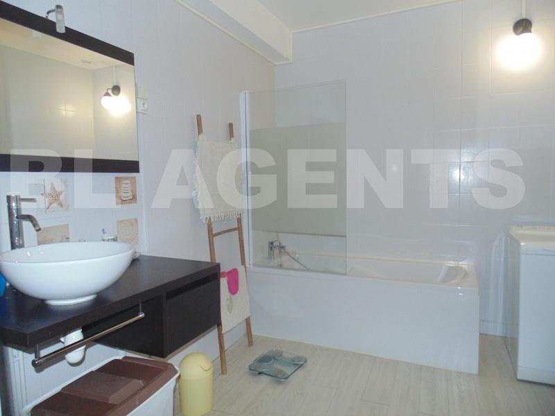 Maison - 240 m² - 6 pièces