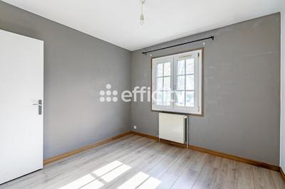 Maison - 115 m² - 7 pièces