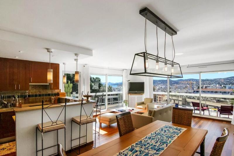 Appartement - 90 m² - 3 pièces