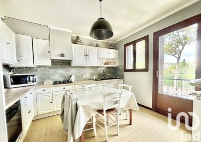 Maison - 131 m² - 6 pièces