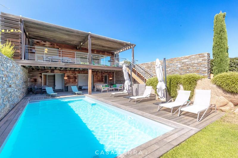 Villa - 143 m² - 4 pièces