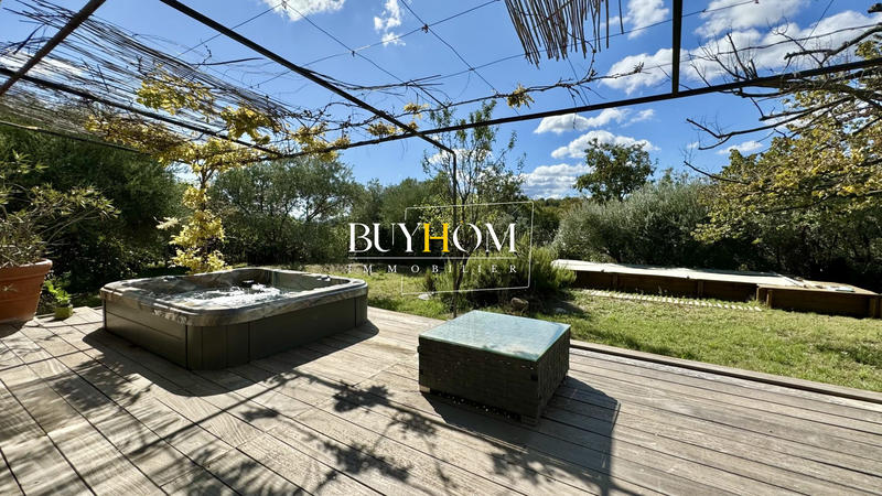 Maison - 136 m² - 4 pièces