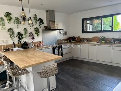 Maison - 148 m² - 5 pièces