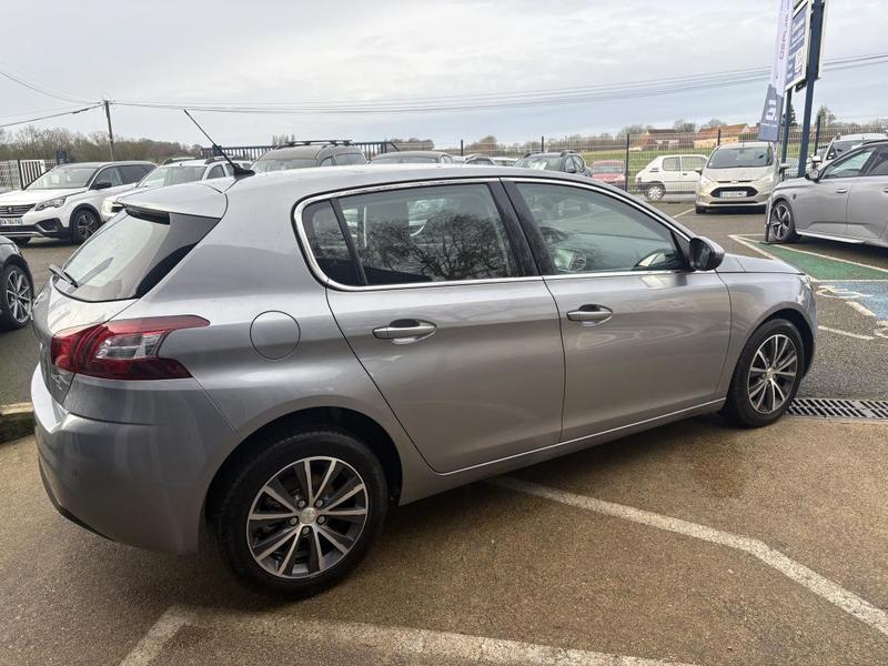 Peugeot 308 1.2l 130 Cv Allure Bvm 6 - Entretient Complet Camera Radar Avant et Arriere Feux Led