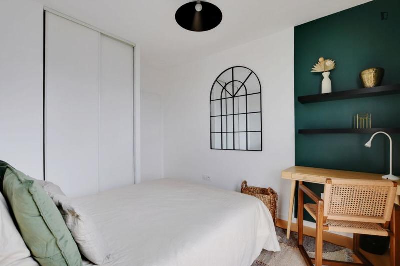 Chambre - 10 m² - 4 pièces