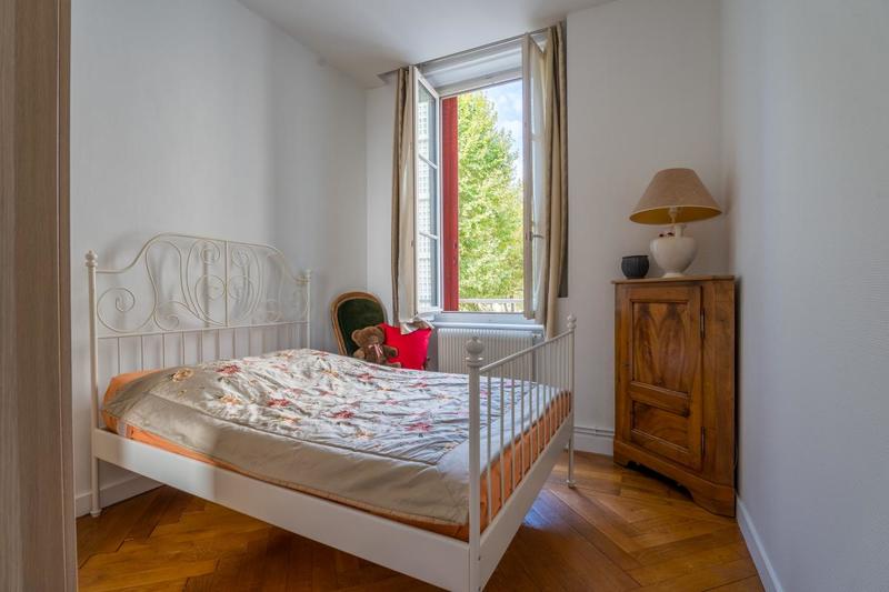 Appartement - 111 m² - 4 pièces