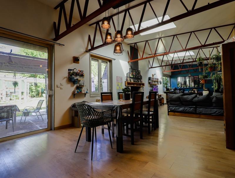 Maison - 137 m² - 6 pièces