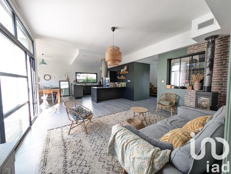 Maison - 224 m² - 8 pièces