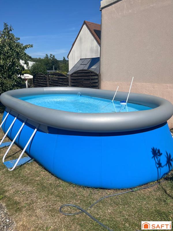 Maison - 90 m² - 5 pièces