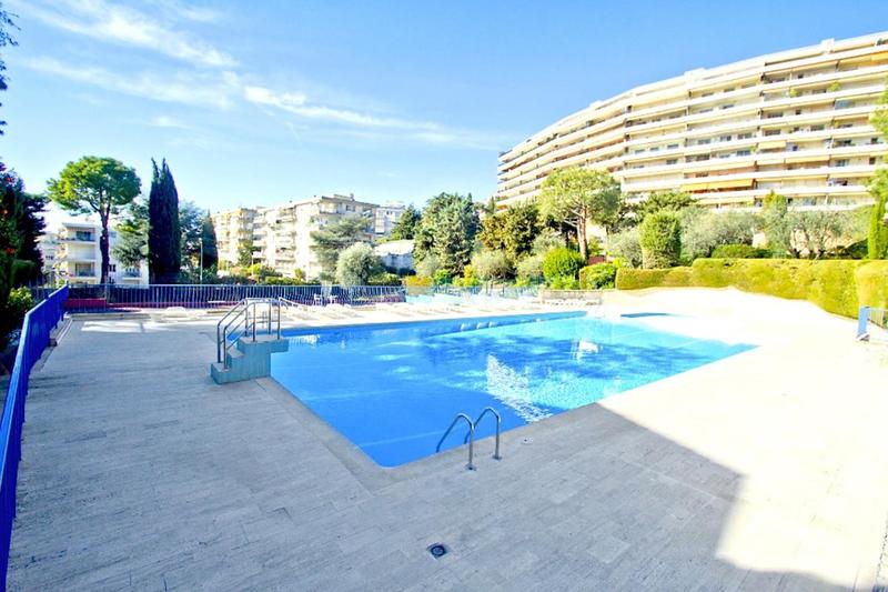 Appartement - 80 m² - 3 pièces