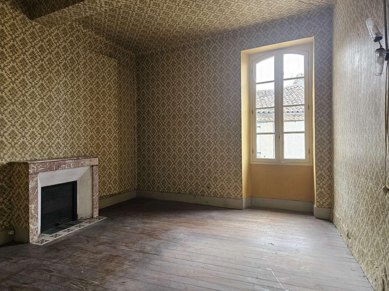 Maison - 180 m² - 7 pièces